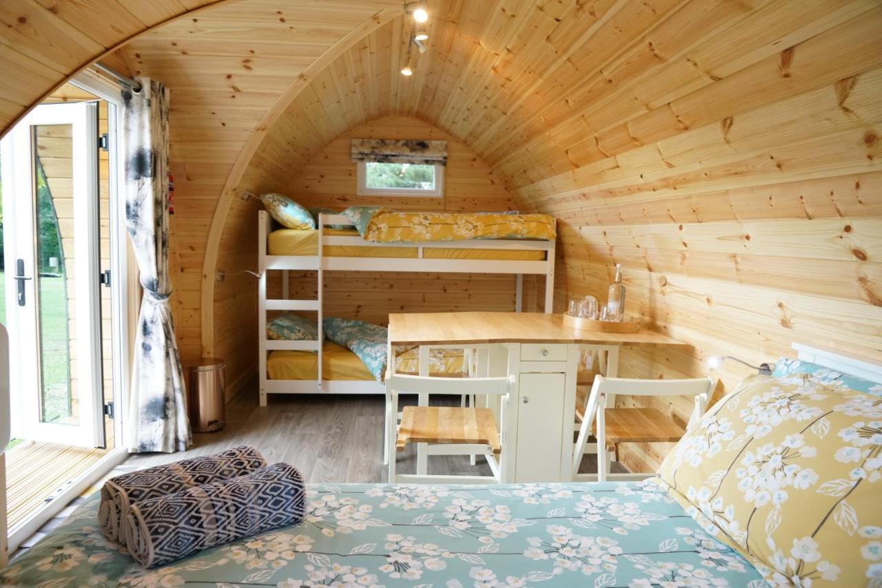 The Piggery Pod Hotel Ситингбърн Екстериор снимка