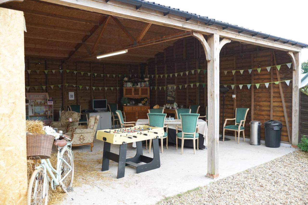 The Piggery Pod Hotel Ситингбърн Екстериор снимка